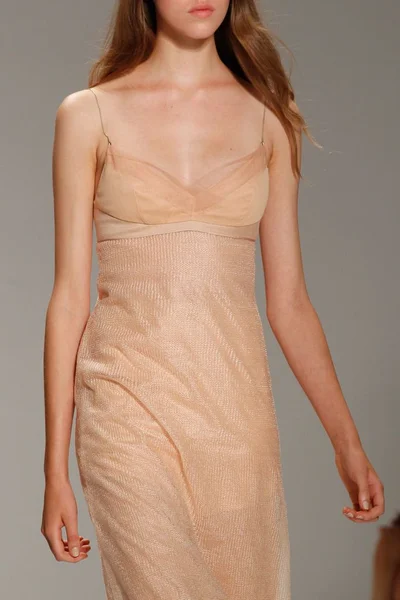 Look 1